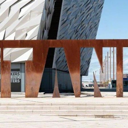 Titanic Quarter Apartment ベルファスト エクステリア 写真