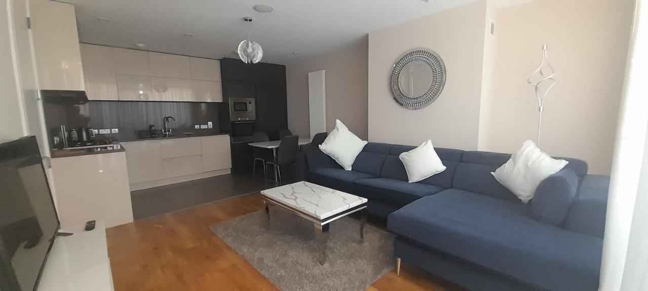 Titanic Quarter Apartment ベルファスト エクステリア 写真